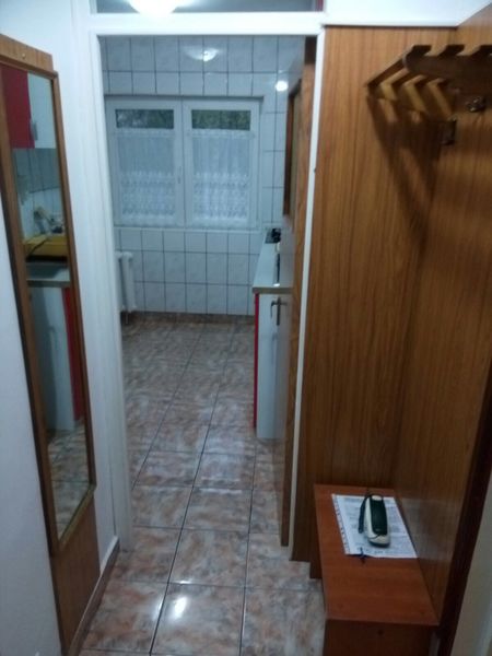 Mosilor, Obor, 5 minute Metrou,