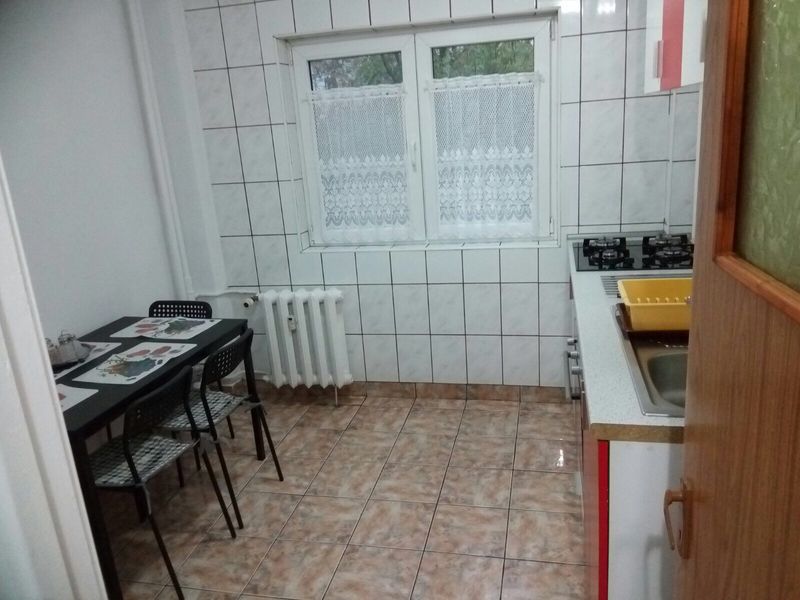 Mosilor, Obor, 5 minute Metrou,